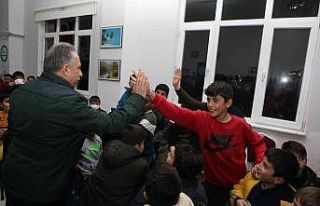 Başkan Yalçın Kuruköprülü gençlerle