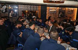 Başkan Yalçın Talasgücü heyeti ile bir araya...