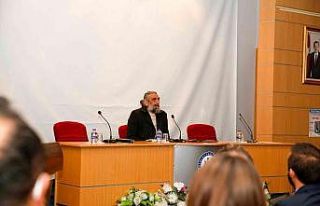 Bayburt’un ilk sahafı Çetin öğrencilerle söyleşi...