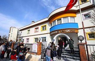 Bayraklı’da Ayda Bebek Anaokulu eğitime başladı