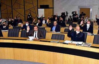 Belediye 11 yıl önce yaptığı binayı yıkacak