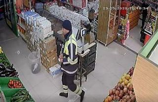 Belediye işçisinden yürekleri ısıtan hareket