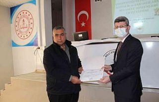 Beşiri’de çiftçilere fıstık yetiştiriciliği...