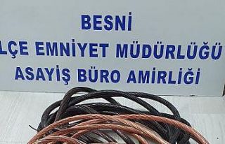 Besni’de bakır kablo hırsızları yakalandı