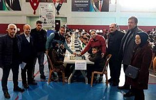 Besni’de satranç turnuvası düzenlendi