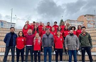 Bilecikspor kadın futbol takımı 3. Lig’de D grubunda...