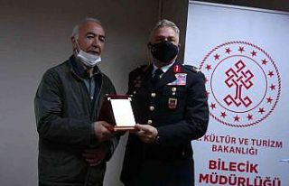Bilecik’te Yılın Okurları Ödülleri sahiplerini...