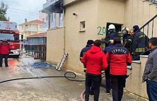 Binanın giriş katı alevlere teslim oldu