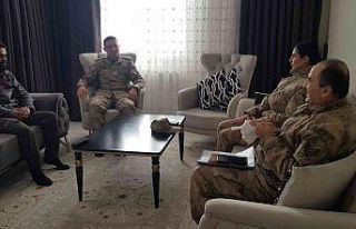 Bingöl’de jandarma, şehit aileleriyle bir araya...