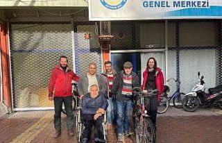 Bisiklet ile ülkeleri gezen çift Adıyaman’a geldi