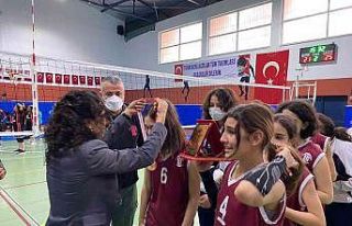 Bozyazı’daki voleybol müsabakaları sona erdi