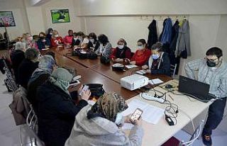 Bu eğitimle 50 yaş ve üzerindeki vatandaşlar internet...