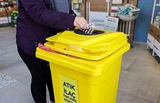 Buca’da atık ilaçların toplanması için hazırlanan...