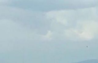 Bursa’da buz gibi havada denize girdi