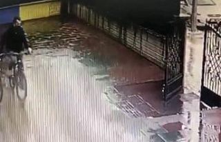 Bursa’da çaldığı bisikleti bisiklet sürerek...