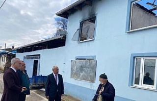 Bursa’da evi kül olan aileye belediye başkanı...
