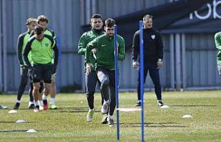Bursaspor sahada kuvvet çalıştı