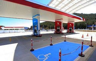 Büyükşehir tarafından kurulan akaryakıt istasyonu...