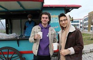 Büyükşehirden üniversiteli öğrencilere çorba...