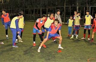 Çamlık, U16’da şampiyonluğa koşuyor
