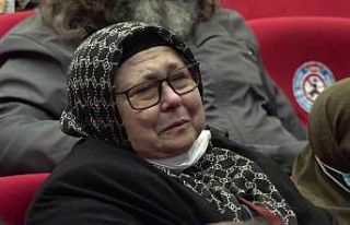 Çanakkale programında şehit eşinin duygulandıran...