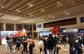 Çanakkale’de düzenlenen fuara 2 bin öğrenci...