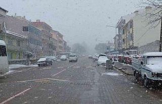 Çanakkale’nin yüksek kesimleri beyaza büründü