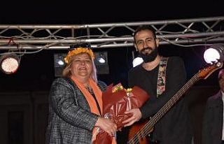 Ceyhanlılar Soner Eden konseriyle coştu