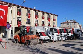 Çifteler Belediyesi araç filosunu genişletti