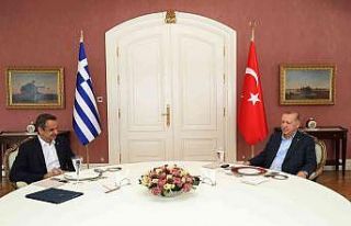 Cumhurbaşkanı Erdoğan, Yunanistan Başbakanı Miçotakis’i...