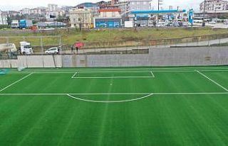 Darıca Nene Hatun Stadı’ndaki batı sahasının...