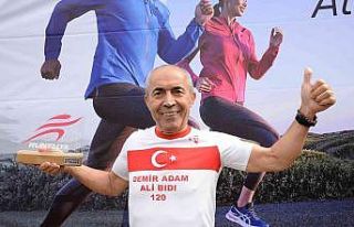 ’Demir adam’ 21 kilometre koşup 21 gencin eğitim...