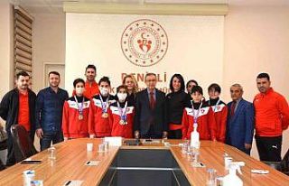 Denizlili şampiyonlar İbanoğlu’nu ziyaret etti