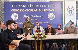 Doktor başkan genç doktor adaylarıyla kahvaltıda...