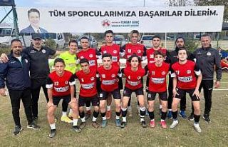 Döşemealtı futbol takımı U-18 liginde şampiyon