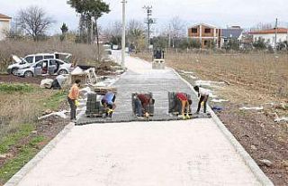 Döşemealtı’nda parke yol çalışması