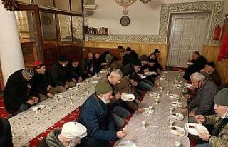 Düzce’de 111 yıllık kandil geleneği sürdürüyor