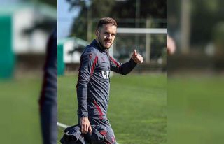 Edin Visca gollerine devam ediyor