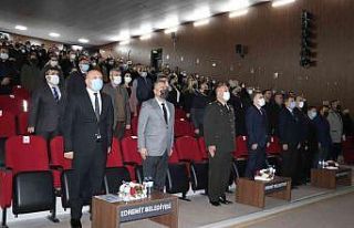 Edremit’te ünlü şair unutulmadı