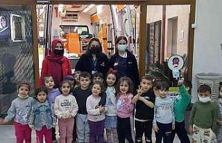 Egekent Hastanesi sağlık personelinden anaokulu...