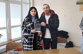 Eğitimci- Yazar Murat Yıldız imza günü düzenledi