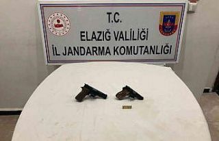 Elazığ’da 2 adet ruhsatsız tabanca ele geçirildi
