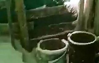 Elazığ’da şaşırtan manzara: Evlerin içi karla...