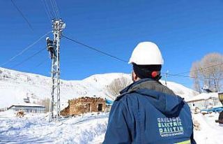 Elektrik tüketimimiz yüzde 10, sanayi kuruluşlarında...