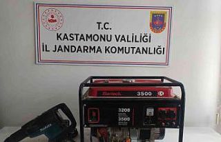 Elektriksiz kalınca jeneratörünün çalındığını...