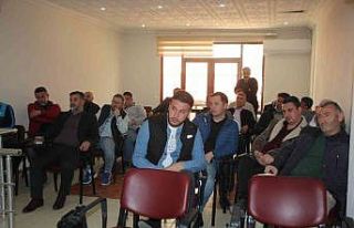 Emniyetin aldığı 25 seyirci kotası kararına taraftarlardan...