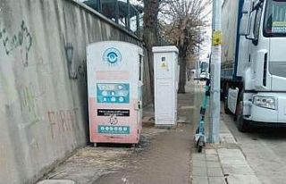 Engelli rampasında engelliye geçit yok