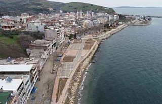 Erdek sahilleri güzelleşiyor