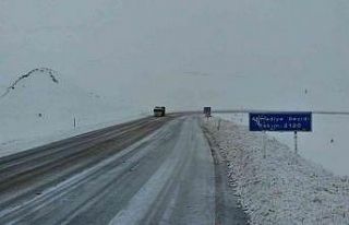 Erzincan’a kış geri döndü