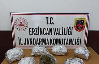 Erzincan’da 4 kilo 34 gram esrar ele geçirildi